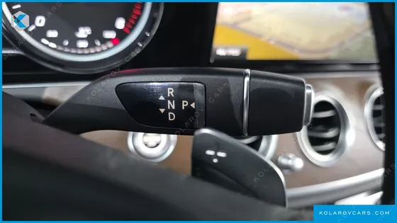MERCEDES E-CLASS E220D 4MATIC EXCLUSIVE