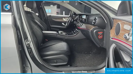 MERCEDES E-CLASS E220D 4MATIC EXCLUSIVE