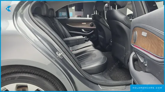 MERCEDES E-CLASS E220D 4MATIC EXCLUSIVE
