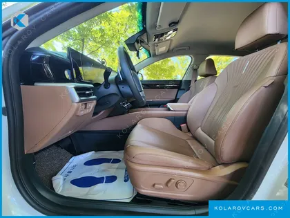 HYUNDAI GRANDEUR 2,5 GASOLINE 2WD