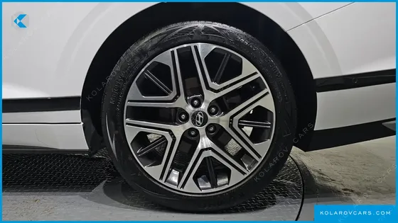 HYUNDAI GRANDEUR 2,5 GASOLINE 2WD