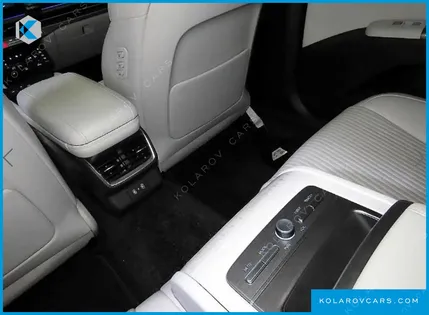 HYUNDAI GRANDEUR 3,5 GASOLINE 4WD