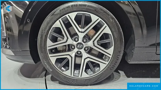 HYUNDAI GRANDEUR 3,5 GASOLINE 4WD