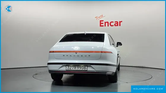 HYUNDAI GRANDEUR 2,5 GASOLINE 2WD