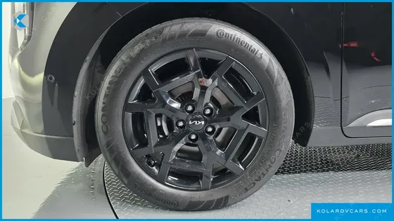 KIA CARNIVAL GASOLINE 7-SEATER GRAVITY
