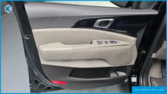 KIA CARNIVAL GASOLINE 7-SEATER GRAVITY