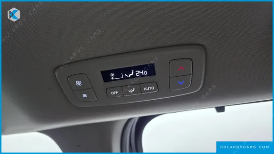 KIA CARNIVAL GASOLINE 7-SEATER GRAVITY