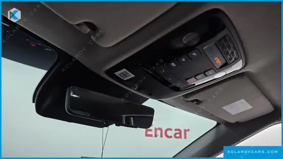 KIA CARNIVAL GASOLINE 7-SEATER GRAVITY