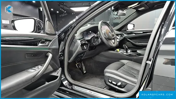 BMW 5 SERIES 530E M SPORT