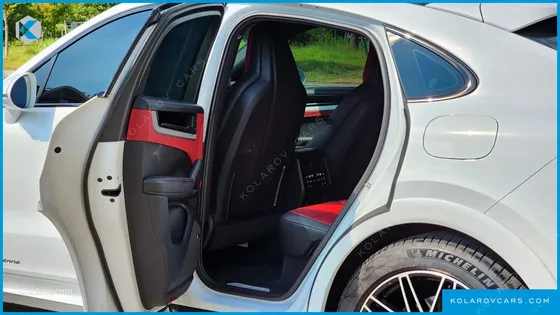 PORSCHE CAYENNE 3.0 E-HYBRID COUPE