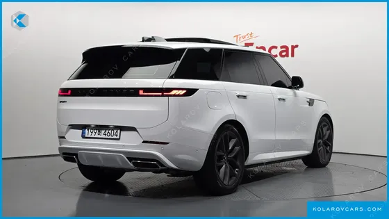 LAND ROVER RANGE ROVER SPORT P550E DYNAMIC HSE