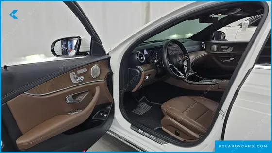 MERCEDES E-CLASS E300E 4MATIC EXCLUSIVE