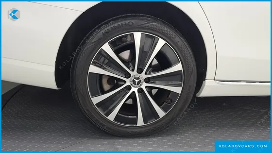 MERCEDES E-CLASS E300E 4MATIC EXCLUSIVE