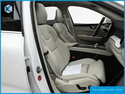 VOLVO XC60 T8 ULTRA BRIGHT