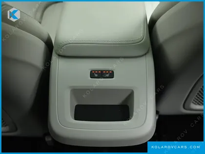 VOLVO XC60 T8 ULTRA BRIGHT