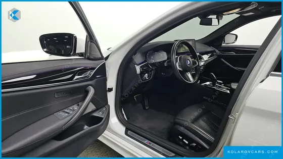 BMW 5 SERIES 530E M SPORT
