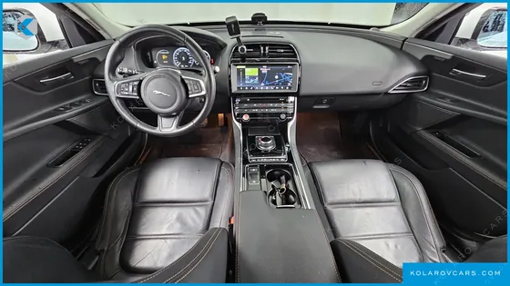 JAGUAR XE 20T PRESTIGE
