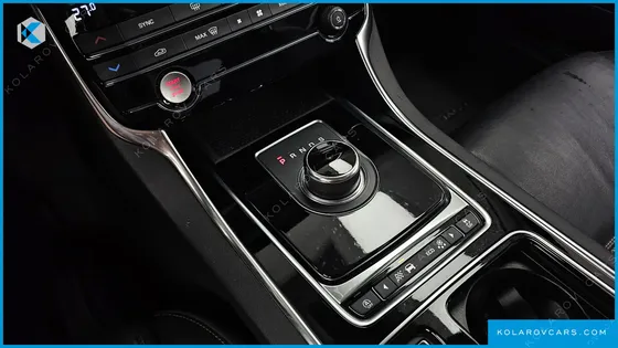 JAGUAR XE 20T PRESTIGE