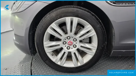 JAGUAR XF 20D PORTFOLIO