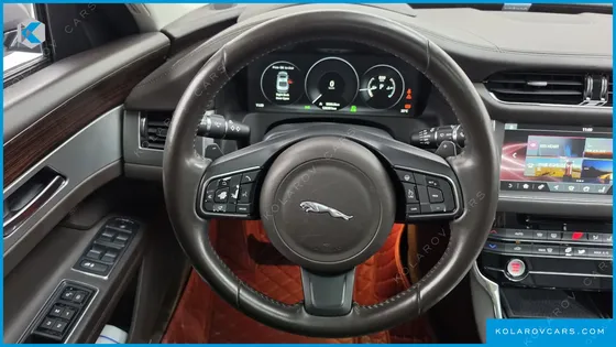 JAGUAR XF 20D PORTFOLIO
