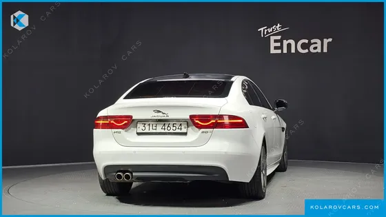 JAGUAR XE 20D R-SPORT