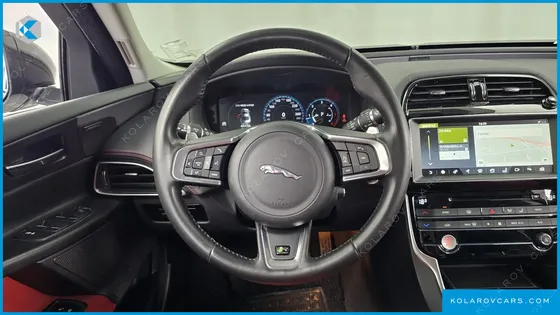 JAGUAR XE 20D R-SPORT