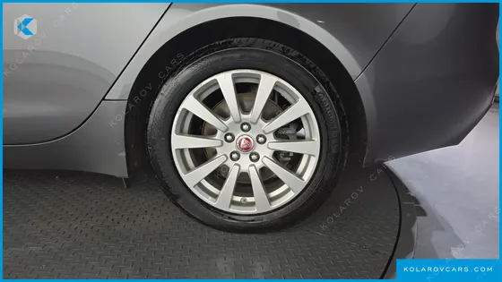 JAGUAR XE 20D PRESTIGE