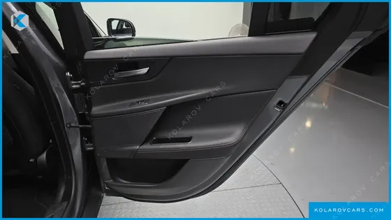 JAGUAR XE 20D PRESTIGE