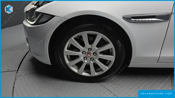 JAGUAR XE 20D PRESTIGE