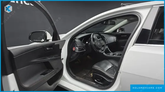 JAGUAR XE 20D PRESTIGE
