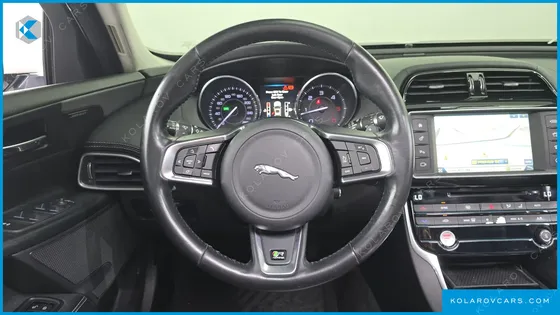 JAGUAR XE 20D R-SPORT