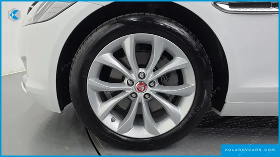 JAGUAR XF 20D PORTFOLIO