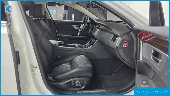 JAGUAR XF 20D PORTFOLIO