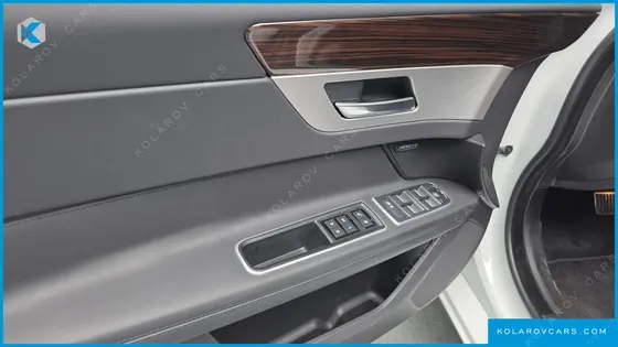JAGUAR XF 20D PORTFOLIO