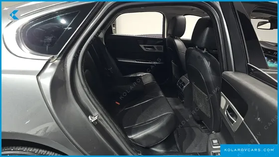 JAGUAR XF 20D PRESTIGE