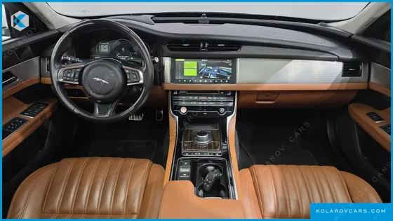 JAGUAR XF 25T PORTFOLIO