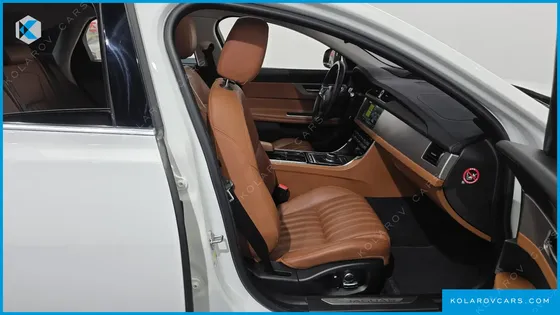 JAGUAR XF 25T PORTFOLIO