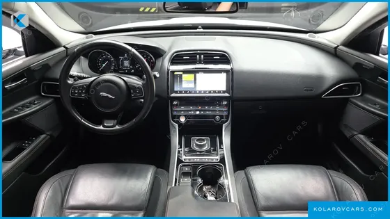 JAGUAR XE 20T PRESTIGE