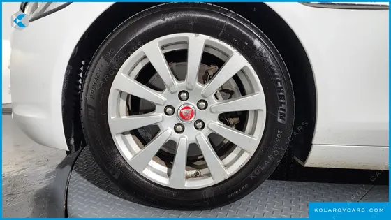 JAGUAR XE 20D PRESTIGE