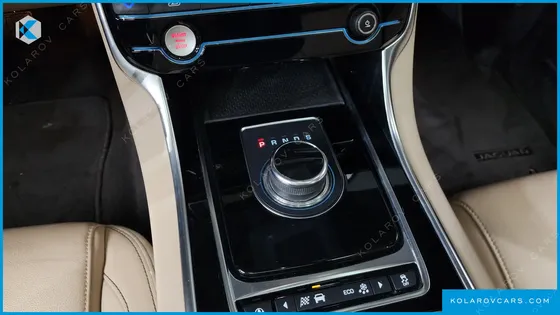 JAGUAR XE 20D PRESTIGE