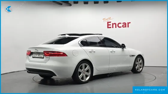JAGUAR XE 20D PORTFOLIO