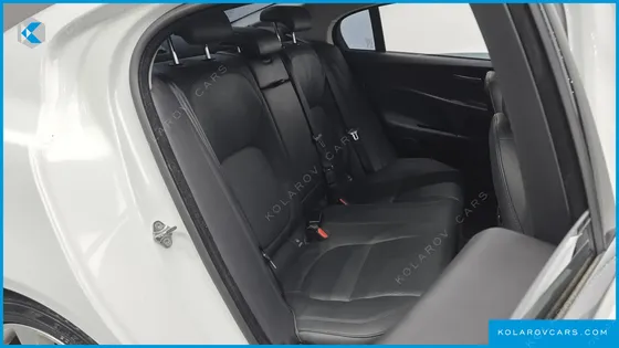 JAGUAR XE 20D PORTFOLIO