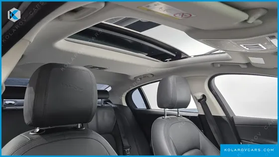 JAGUAR XE 20D PORTFOLIO