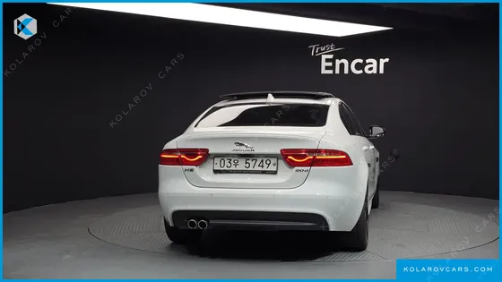 JAGUAR XE 20D R-SPORT