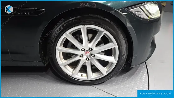 JAGUAR XF 20D PORTFOLIO AWD