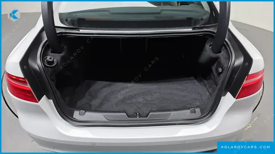 JAGUAR XE 20D PRESTIGE