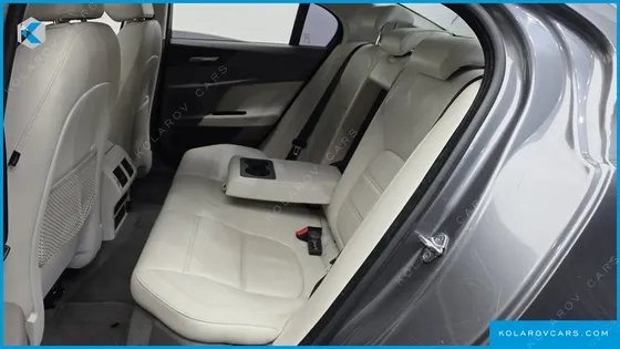 JAGUAR XE 20D PRESTIGE