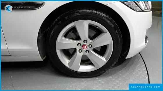 JAGUAR XF 20D PRESTIGE AWD