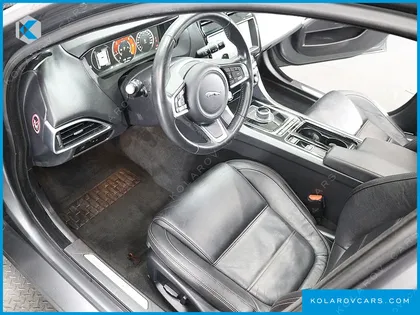 JAGUAR XE 20D PERSTIGE AWD