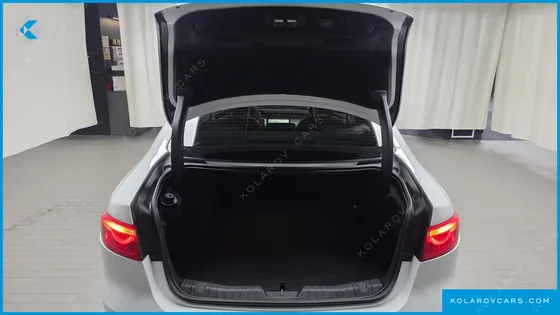 JAGUAR XF 20D PRESTIGE